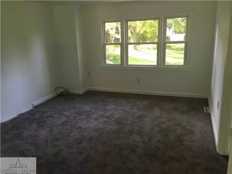 1341 Bennett Rd, Lansing, MI 48906 photo 4