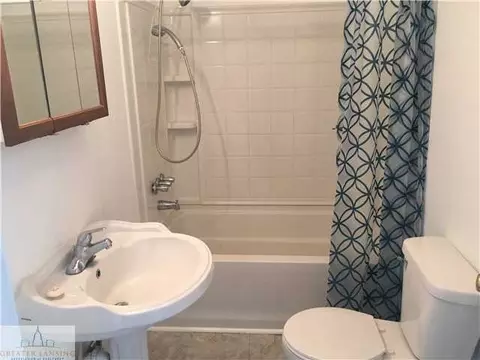 1341 Bennett Rd, Lansing, MI 48906 photo 11