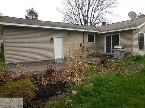 1778 E Webb Rd, Dewitt, MI 48820 photo 3