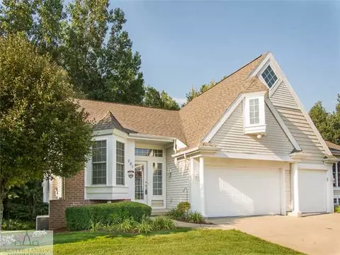 280 Coppersmith Dr, Mason, MI 48854 photo 2