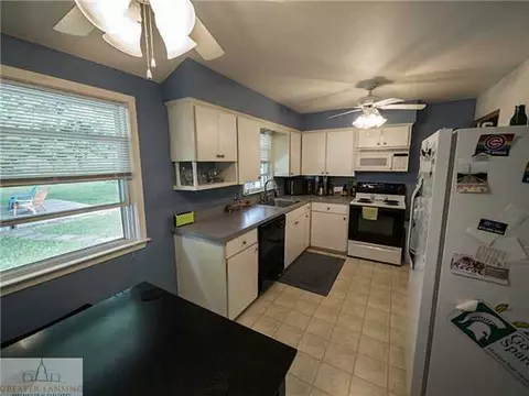 4926 Devonshire Ave, Lansing, MI 48910 photo 5