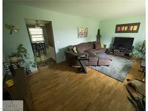 4926 Devonshire Ave, Lansing, MI 48910 photo 3