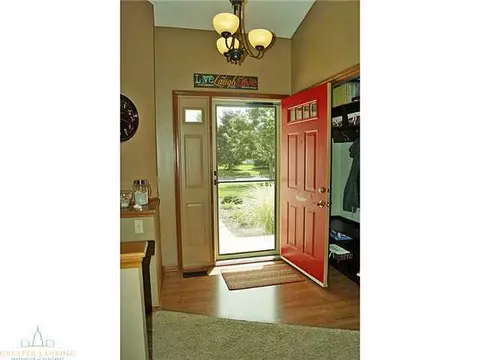 1250 Calumet, Dewitt, MI 48820 photo 2