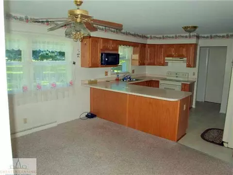 1691 Sherbrook Rd, Lansing, MI 48906 photo 3
