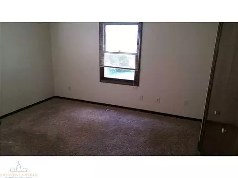 1144 Bennington, Lansing, MI 48917 photo 7