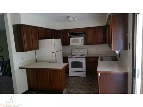 1144 Bennington, Lansing, MI 48917 photo 4