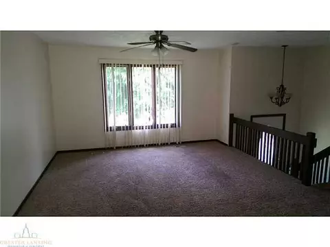 1144 Bennington, Lansing, MI 48917 photo 2