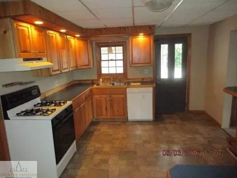 9925 E Monroe, Wheeler, MI 48662 photo 6