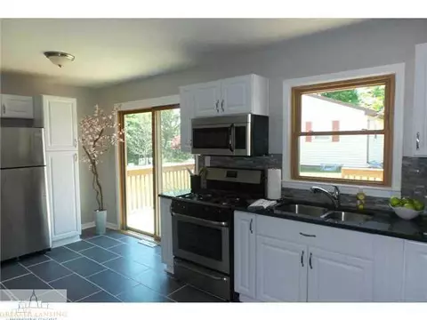 112 Webb Dr, Dewitt, MI 48820 photo 13