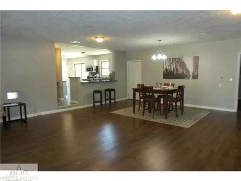 112 Webb Dr, Dewitt, MI 48820 photo 4