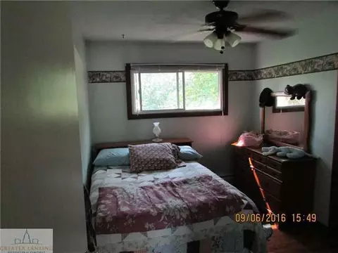 15089 Chetwyn, Lansing, MI 48906 photo 9