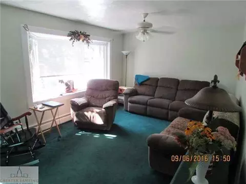 15089 Chetwyn, Lansing, MI 48906 photo 2