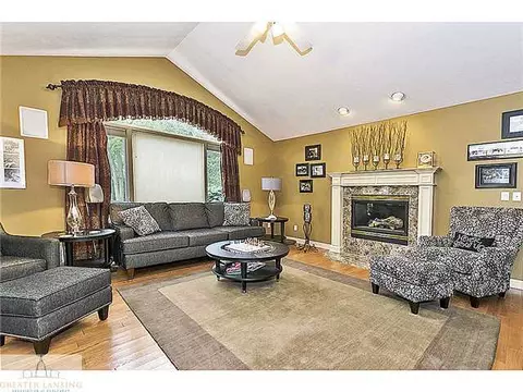 13013 Primrose Ln, Dewitt, MI 48820 photo 4