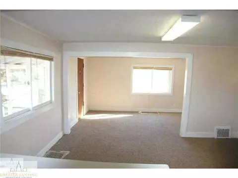 2700 E Cavanaugh, Lansing, MI 48910 photo 6