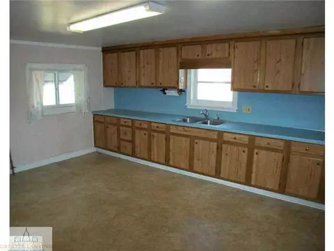 2700 E Cavanaugh, Lansing, MI 48910 photo 4