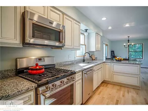 7780 Williams Rd, Lansing, MI 48911 photo 13