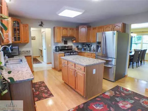 1388 Lacosta Dr, Dewitt, MI 48820 photo 7