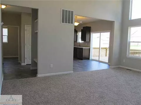 6725 Thunder Ln, Lansing, MI 48906 photo 4