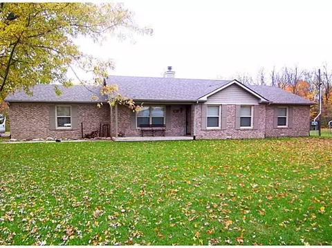 8464 S 750 W, Pendleton, IN 46064 photo 1