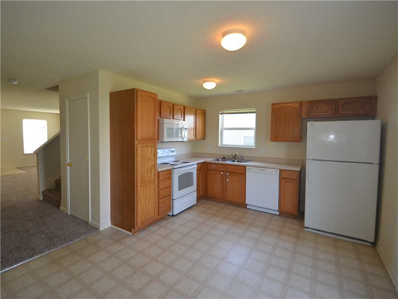 1439 Dowell St, Greenwood, IN 46143 photo 4