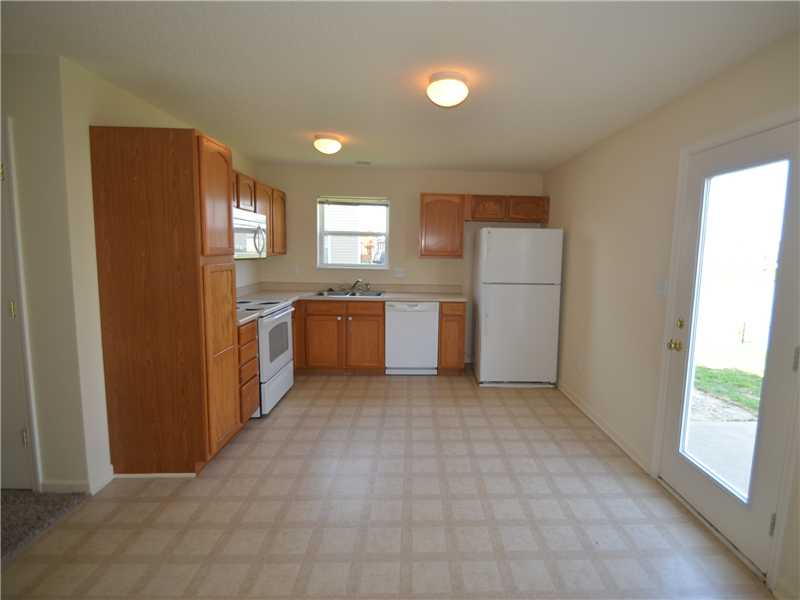 1439 Dowell St, Greenwood, IN 46143 photo 17