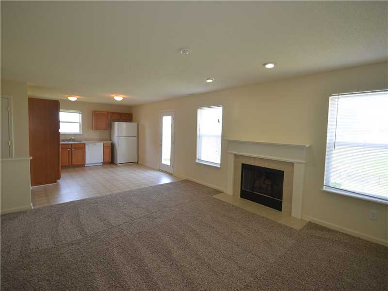 1439 Dowell St, Greenwood, IN 46143 photo 3