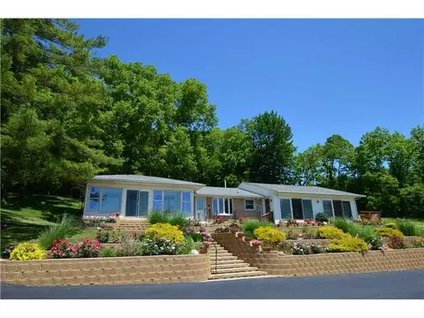 8728 W Fall Creek Dr, Pendleton, IN 46064 photo 1