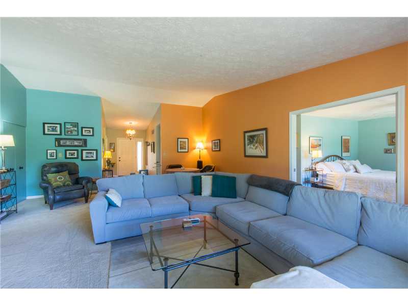 618 W Soutar Dr, Bloomington, IN 47403 photo 8