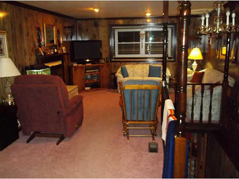 688 N Pendleton Ave, Pendleton, IN 46064 photo 9