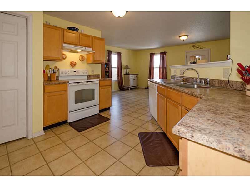 8403 S Firefly Dr, Pendleton, IN 46064 photo 6