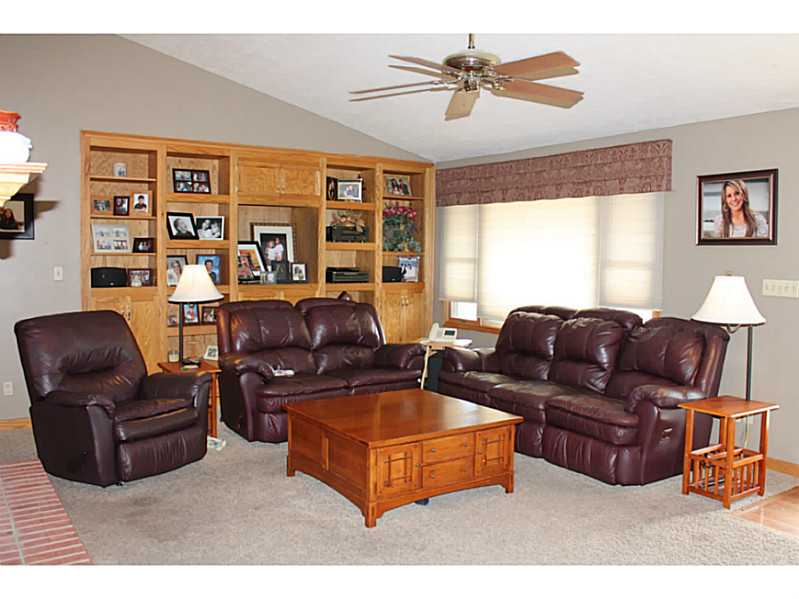 6646 S 600 E, Waldron, IN 46182 photo 3