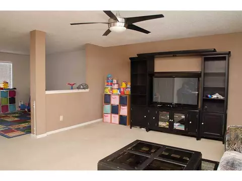 8114 S Firefly Dr, Pendleton, IN 46064 photo 3