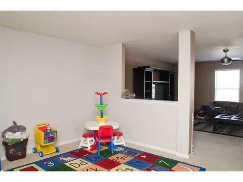 8114 S Firefly Dr, Pendleton, IN 46064 photo 2