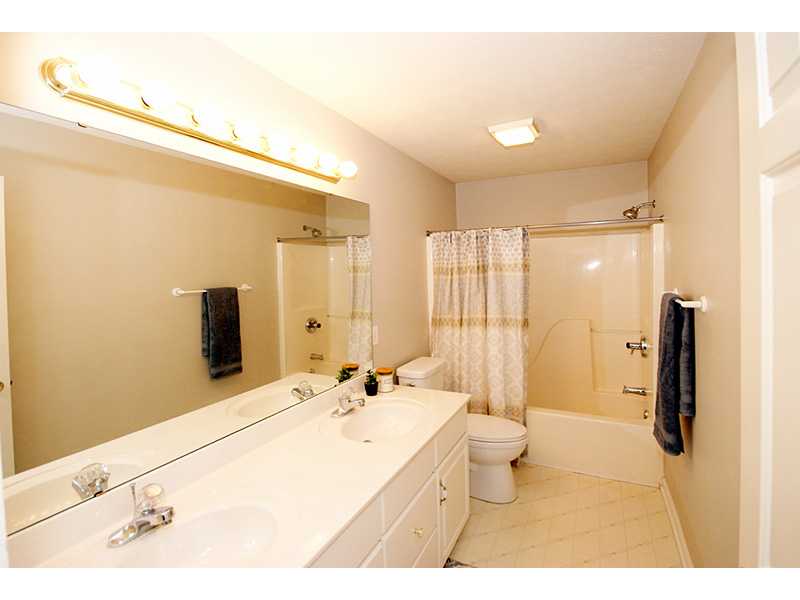 11570 Sutton Place E Dr, Carmel, IN 46032 photo 19