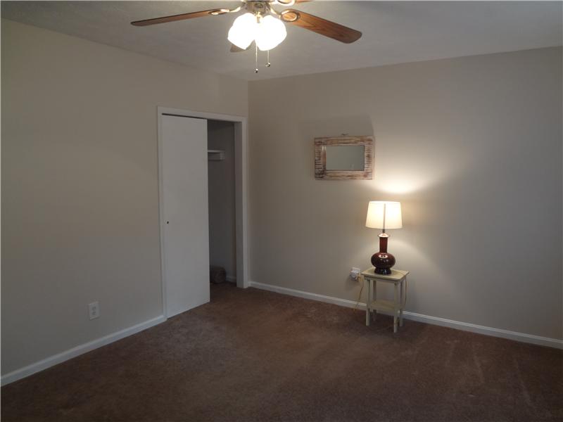 106 W Junction St, Maxwell, IN 46154 photo 7