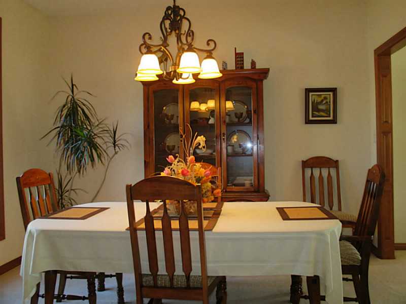 6939 Bitternut Ln, Plainfield, IN 46168 photo 7