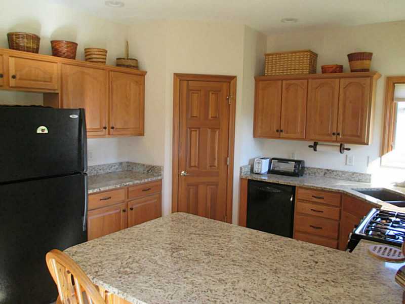 6939 Bitternut Ln, Plainfield, IN 46168 photo 9