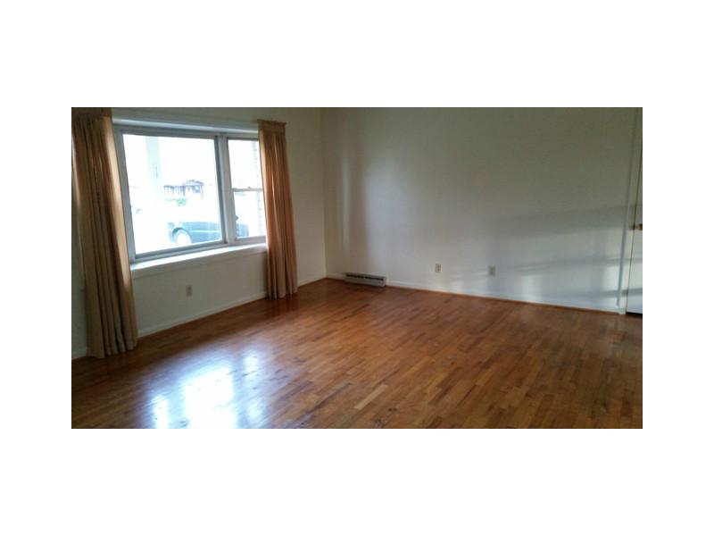 939 E Post Rd, Anderson, IN 46012 photo 8