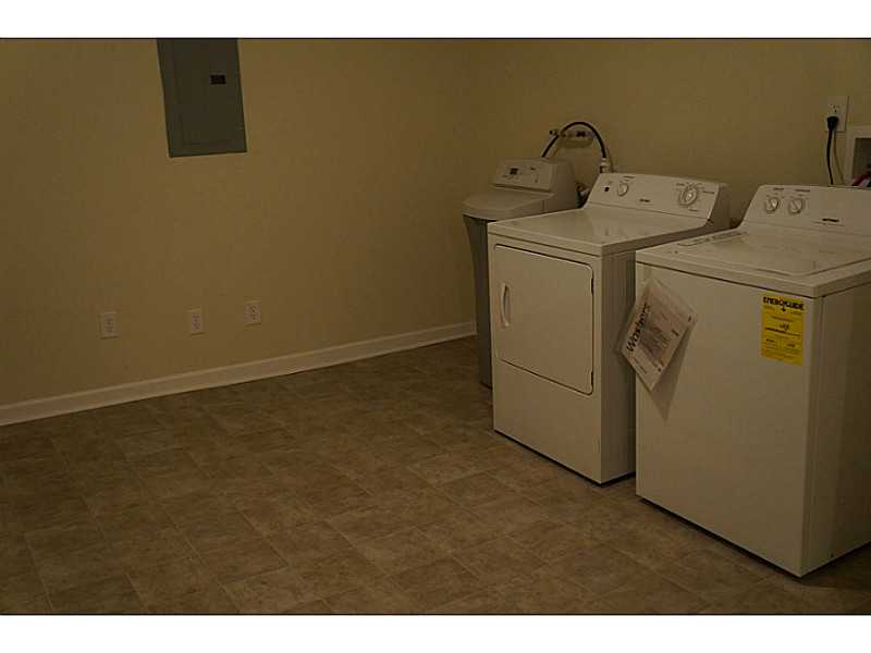 530 Sutherland Ave #d, Indianapolis, IN 46205 photo 13