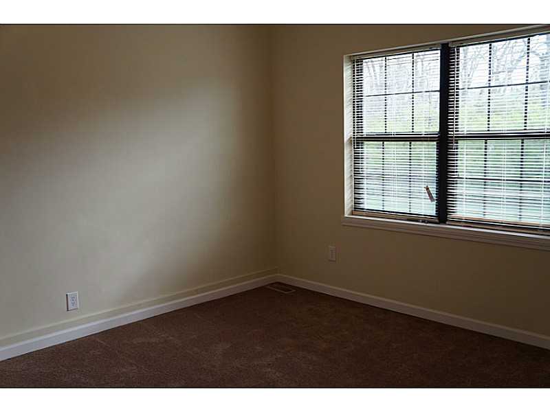 530 Sutherland Ave #d, Indianapolis, IN 46205 photo 8