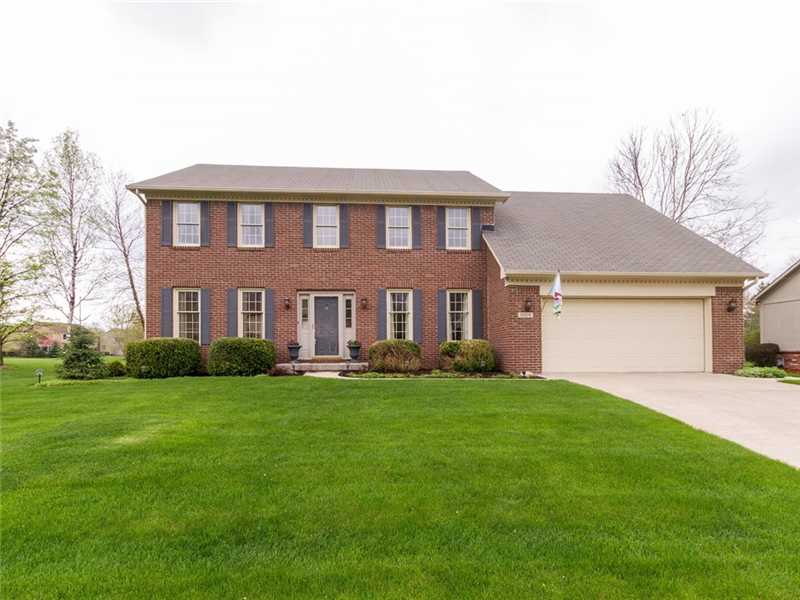 8324 Hampton Cir, Indianapolis, IN 46256 photo 1