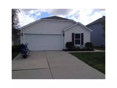 9677 W Constellation Dr, Pendleton, IN 46064 photo 1
