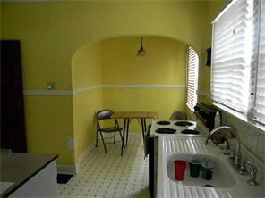 927 E Tabor St, Indianapolis, IN 46203 photo 8
