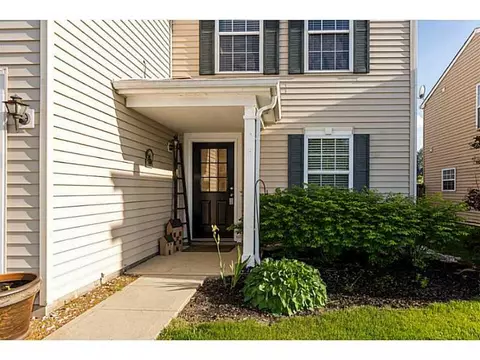 9513 W Constellation Dr, Pendleton, IN 46064 photo 2