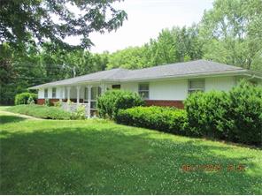 422 Julia Dr, Columbus, IN 47203 photo 1