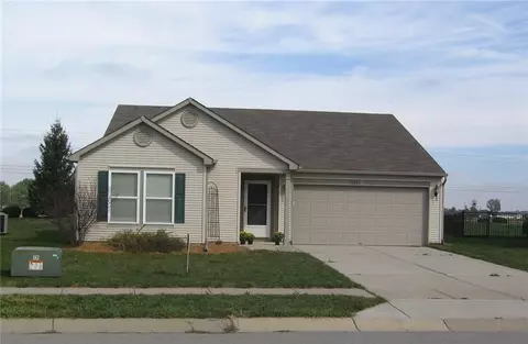 9464 W Campfire Dr, Pendleton, IN 46064 photo 1