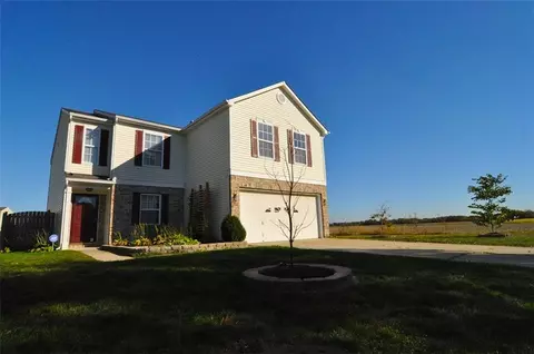 8496 S Comet Ln, Pendleton, IN 46064 photo 2