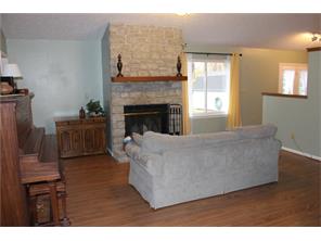 10615 Stack Ct, Indianapolis, IN 46229 photo 3
