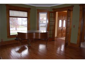301 E State St, Pendleton, IN 46064 photo 3