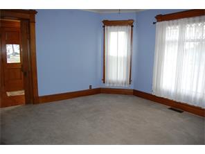 301 E State St, Pendleton, IN 46064 photo 4